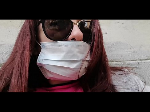 ❤️ Nicoletta hevner seg på naboen og tisser i garasjen hans (Special Covid19 Italian Quarantine) ❤❌ Jævla video hos oss